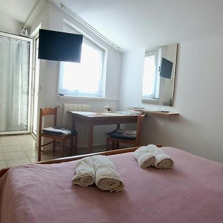 Studio Apartman Olivera Rovinj Exterior photo