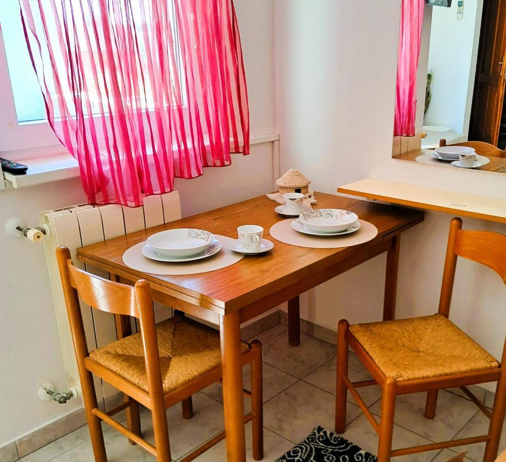 Studio Apartman Olivera Rovinj Exterior photo