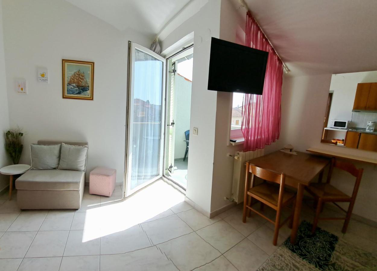 Studio Apartman Olivera Rovinj Exterior photo